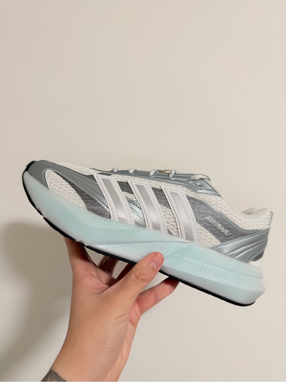 Adidas Women's lightblaze Running Sneakers size 7.5